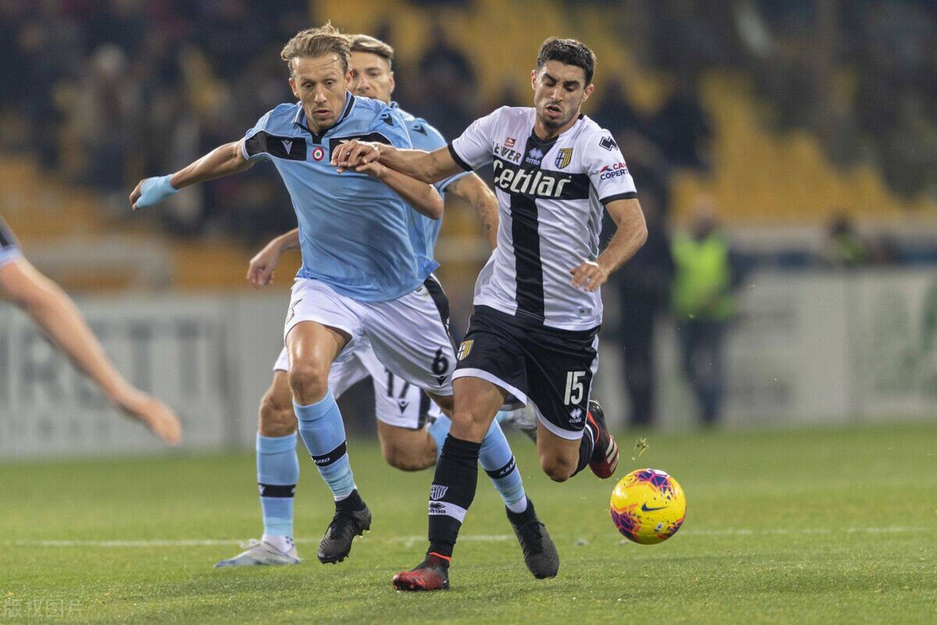 意甲球员表现抢眼，赛场上实力出众的简单介绍